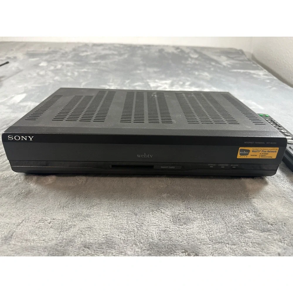Sony Internet Terminal INT-W200 WebTV Plus Receiver with Remote Vintage 1999